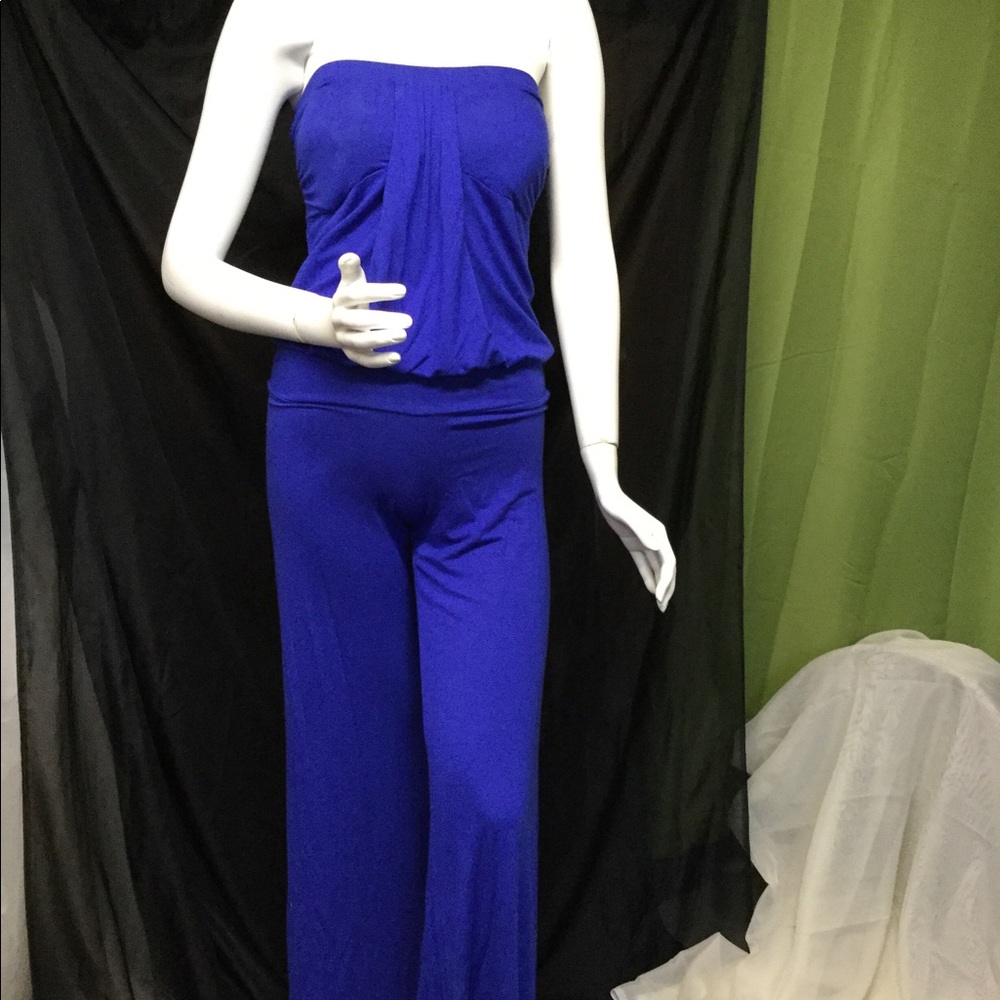 Jumpsuit - Picture 2 of 6